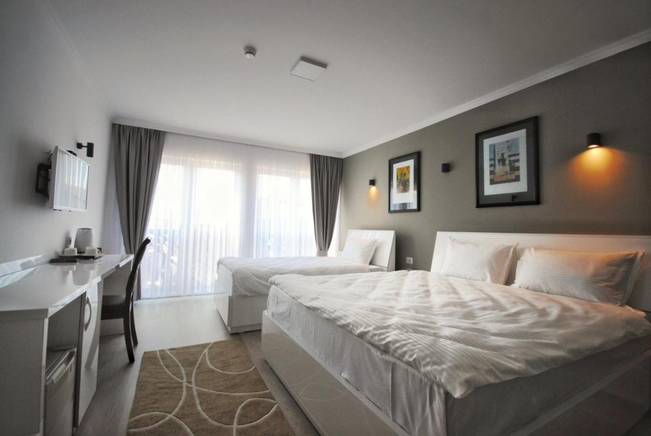 פרישטינה Hotel Callisto מראה חיצוני תמונה