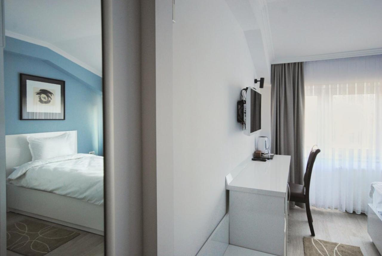 פרישטינה Hotel Callisto מראה חיצוני תמונה
