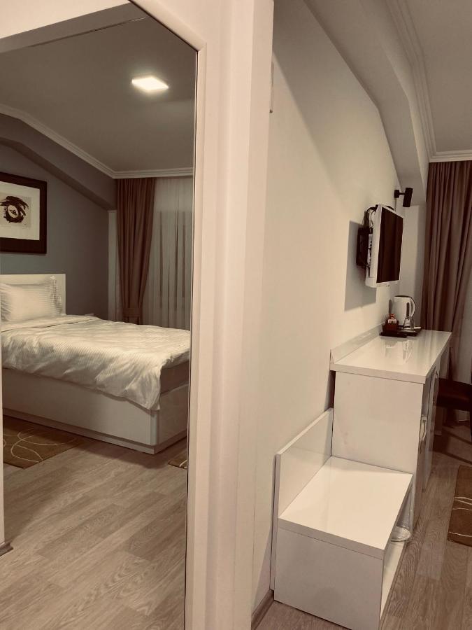 פרישטינה Hotel Callisto מראה חיצוני תמונה