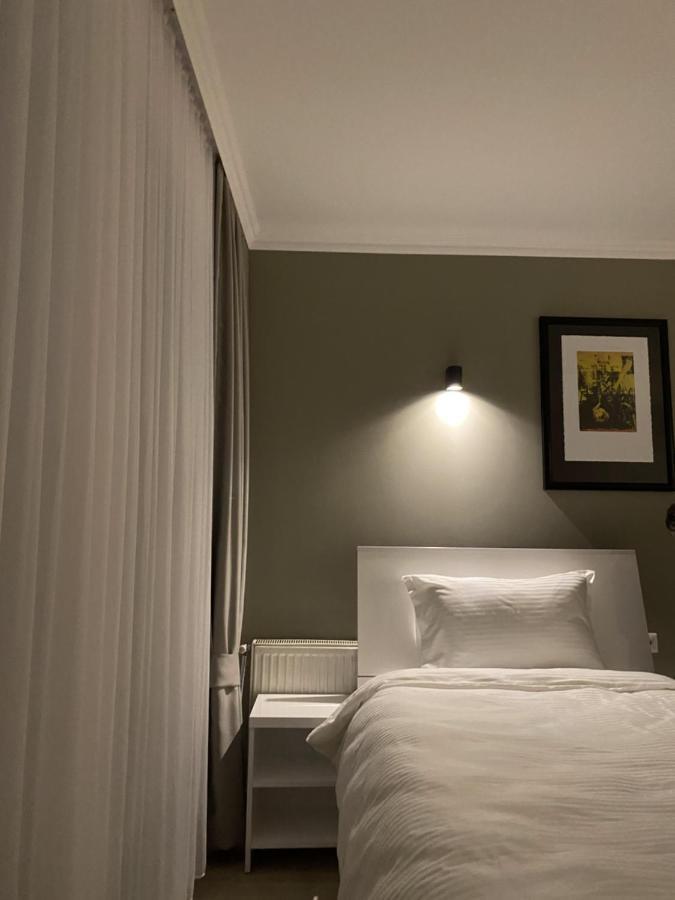 פרישטינה Hotel Callisto מראה חיצוני תמונה