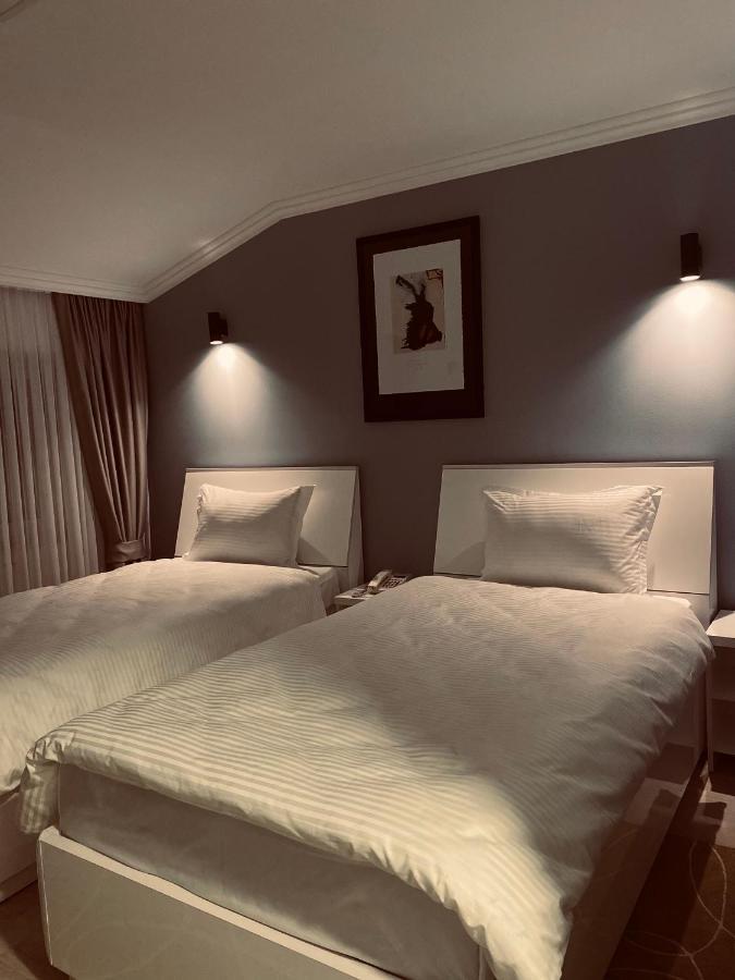 פרישטינה Hotel Callisto מראה חיצוני תמונה