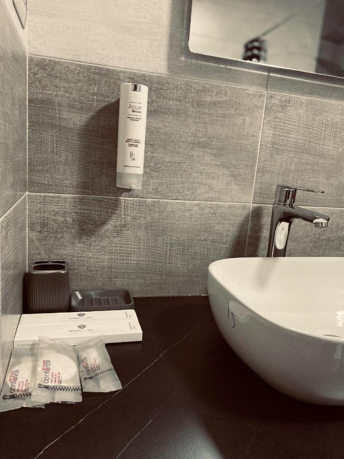 פרישטינה Hotel Callisto מראה חיצוני תמונה